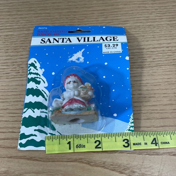 1992 Fabri-Centers of America Christmas Mrs Claus Santa Village Accessory #26376 - Picture 5 of 6